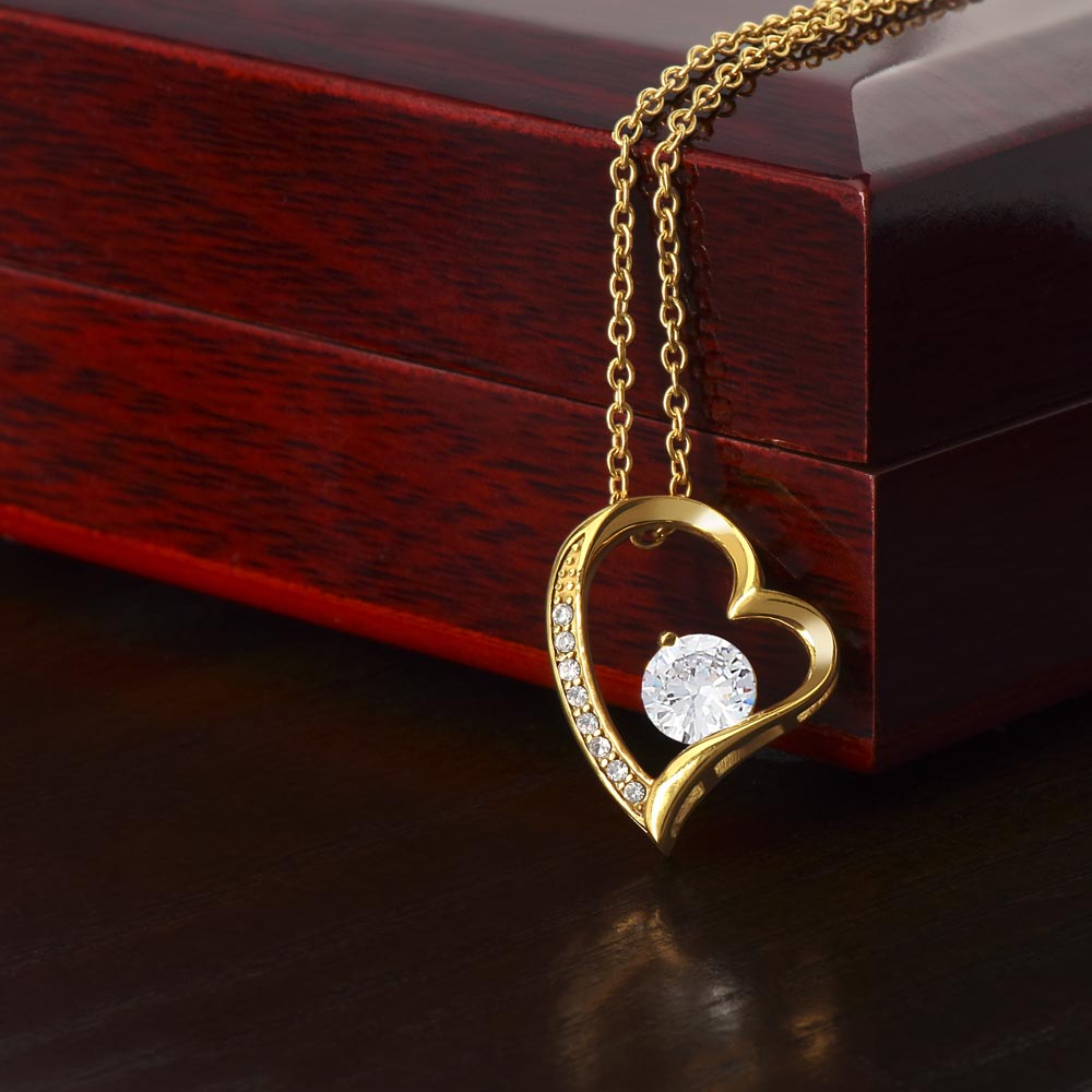 Gift For Mom "The Heart of The Family" Forever Love Necklace