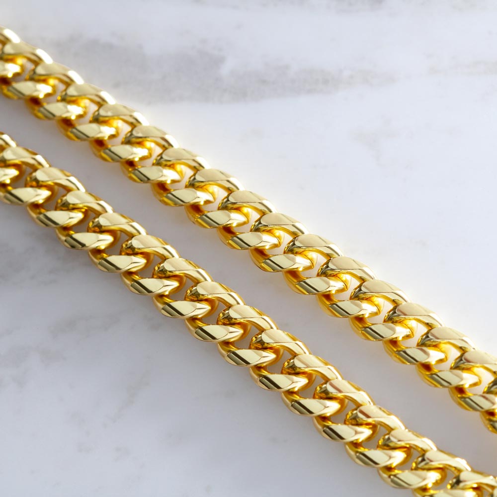 Gift To My Son From Dad “Dream Big, Stay Humble, And Never Doubt Who You Are” Link Chain Necklace