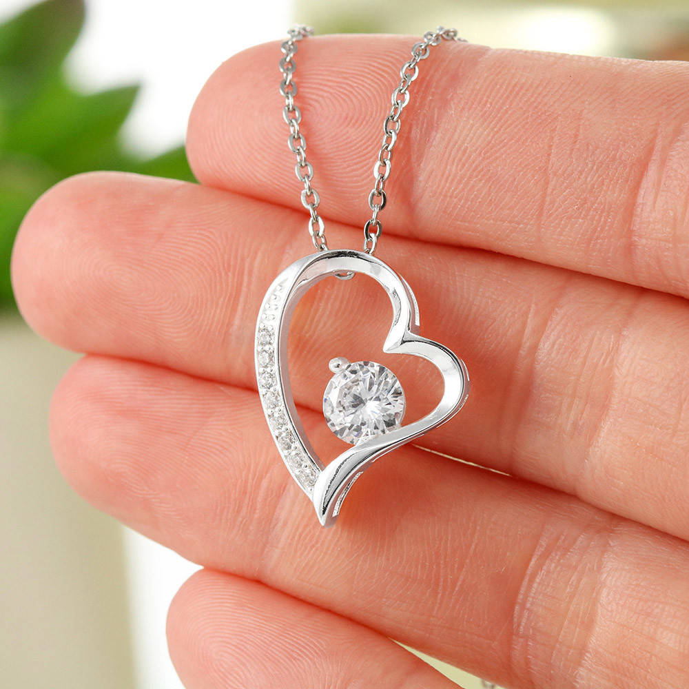 Gift For Mom "The Heart of The Family" Forever Love Necklace