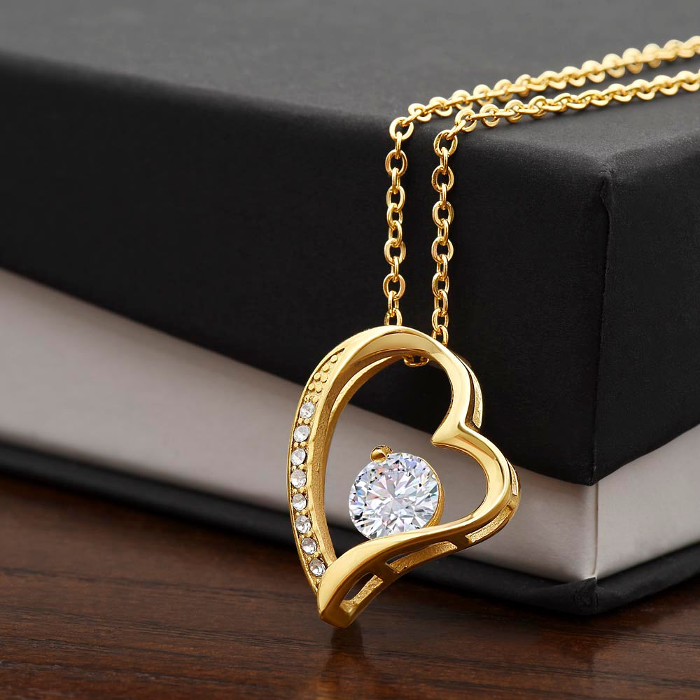 Gift To A Beautiful Mother "The Queen Of Our Family, I Love You Completely" Forever Love Necklace